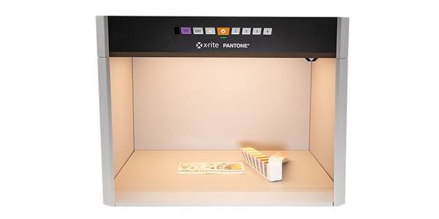 JUDGE LED Light Booth XRITE